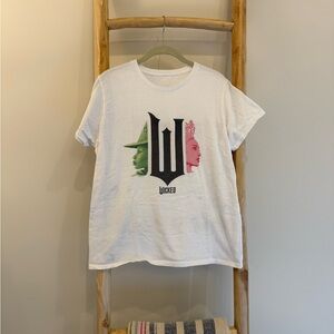 Wicked Girls T-Shirt - Super Cute!